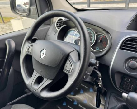 Білий Рено Інша, об'ємом двигуна 2.45 л та пробігом 83 тис. км за 10900 $, фото 4 на Automoto.ua