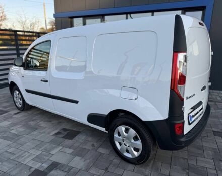 Білий Рено Інша, об'ємом двигуна 2.45 л та пробігом 27 тис. км за 11999 $, фото 9 на Automoto.ua