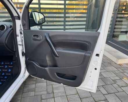 Білий Рено Інша, об'ємом двигуна 2.45 л та пробігом 27 тис. км за 11999 $, фото 23 на Automoto.ua