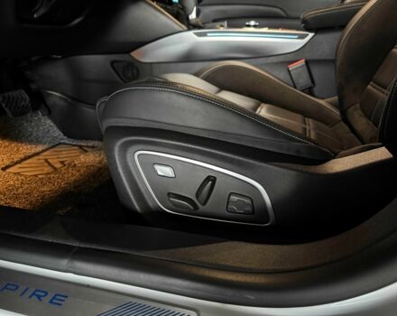 Белый Рено Другая, объемом двигателя 1.8 л и пробегом 30 тыс. км за 27500 $, фото 19 на Automoto.ua