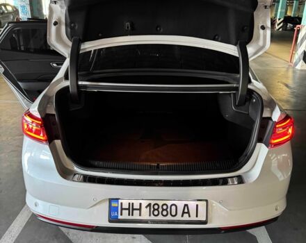 Белый Рено Другая, объемом двигателя 1.8 л и пробегом 30 тыс. км за 27500 $, фото 8 на Automoto.ua