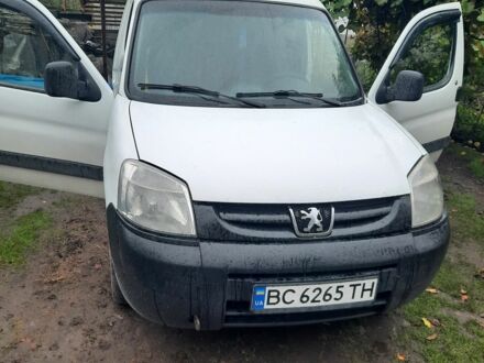 Рено Інша 2006 у Городке на Automoto.ua Білий Рено Інша, об'ємом двигуна 1.9 л та пробігом 500 тис. км за 2700 $, фото 1 на Automoto.ua