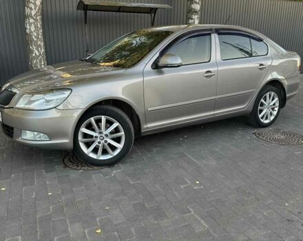 Бежевый Рено Другая, объемом двигателя 1.8 л и пробегом 262 тыс. км за 8200 $, фото 2 на Automoto.ua