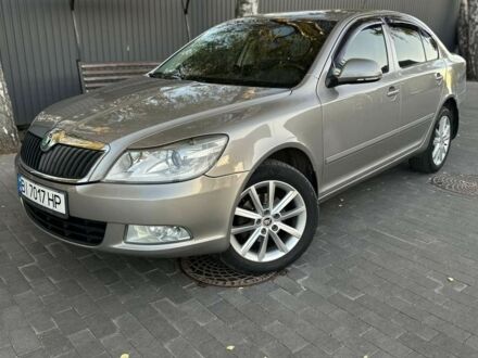 Бежевый Рено Другая, объемом двигателя 1.8 л и пробегом 262 тыс. км за 8200 $, фото 1 на Automoto.ua