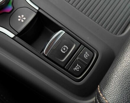 Чорний Рено Інша, об'ємом двигуна 1.6 л та пробігом 225 тис. км за 12800 $, фото 17 на Automoto.ua