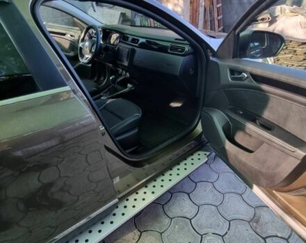 Коричневый Рено Другая, объемом двигателя 1.3 л и пробегом 29 тыс. км за 15700 $, фото 8 на Automoto.ua