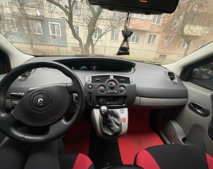 Красный Рено Другая, объемом двигателя 1.6 л и пробегом 130 тыс. км за 3700 $, фото 4 на Automoto.ua