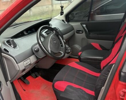 Красный Рено Другая, объемом двигателя 1.6 л и пробегом 130 тыс. км за 3700 $, фото 5 на Automoto.ua