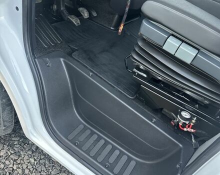 Рено Другая, объемом двигателя 0 л и пробегом 0 тыс. км за 20600 $, фото 12 на Automoto.ua