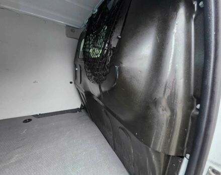 Рено Другая, объемом двигателя 0 л и пробегом 0 тыс. км за 12400 $, фото 21 на Automoto.ua