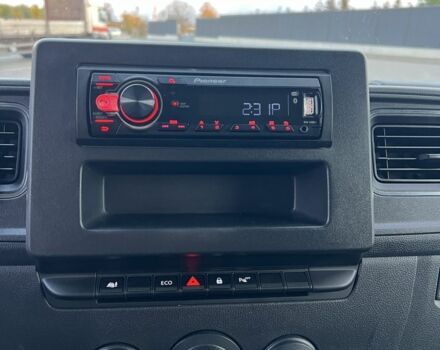 Рено Другая, объемом двигателя 0 л и пробегом 0 тыс. км за 18555 $, фото 10 на Automoto.ua