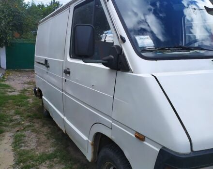 Рено Другая, объемом двигателя 2.3 л и пробегом 0 тыс. км за 1330 $, фото 3 на Automoto.ua