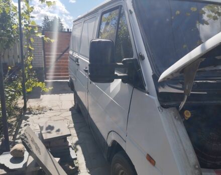 Рено Другая, объемом двигателя 2.3 л и пробегом 0 тыс. км за 2200 $, фото 2 на Automoto.ua