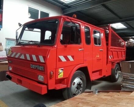 Рено Другая, объемом двигателя 0 л и пробегом 0 тыс. км за 6176 $, фото 2 на Automoto.ua