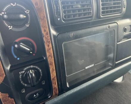 Рено Другая, объемом двигателя 0 л и пробегом 0 тыс. км за 5200 $, фото 18 на Automoto.ua