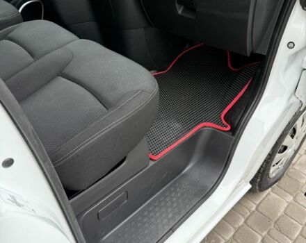 Рено Другая, объемом двигателя 0 л и пробегом 0 тыс. км за 15400 $, фото 16 на Automoto.ua