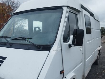 Рено Другая, объемом двигателя 0 л и пробегом 0 тыс. км за 2300 $, фото 1 на Automoto.ua