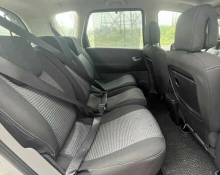 Сірий Рено Інша, об'ємом двигуна 2 л та пробігом 95 тис. км за 4650 $, фото 21 на Automoto.ua