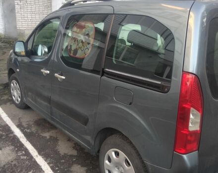 Рено Другая 2011 в Сокале на Automoto.ua Серый Рено Другая, объемом двигателя 1.6 л и пробегом 275 тыс. км за 6300 $, фото 3 на Automoto.ua