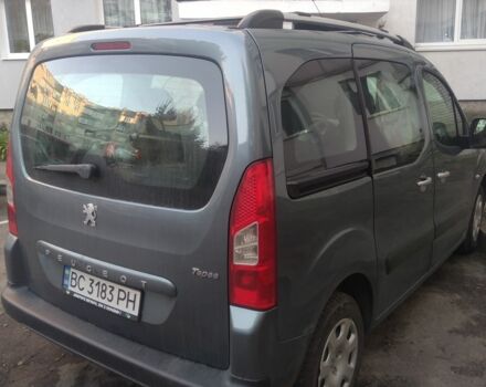 Рено Другая 2011 в Сокале на Automoto.ua Серый Рено Другая, объемом двигателя 1.6 л и пробегом 275 тыс. км за 6300 $, фото 2 на Automoto.ua