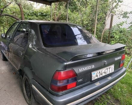 Сірий Рено Інша, об'ємом двигуна 0 л та пробігом 360 тис. км за 700 $, фото 4 на Automoto.ua