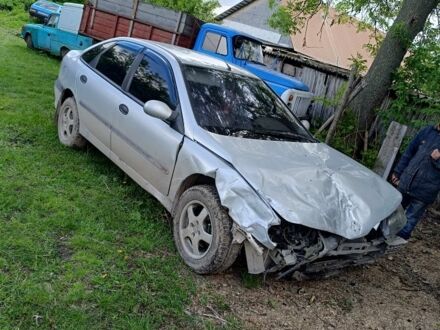 Рено Другая 1999 в Каменце-Подольском на Automoto.ua Серый Рено Другая, объемом двигателя 1.6 л и пробегом 3 тыс. км за 850 $, фото 1 на Automoto.ua