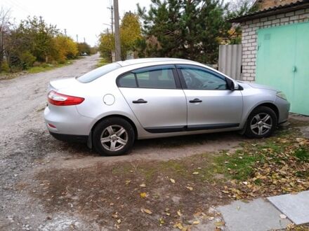 Рено Інша 2011 у Запоріжжя на Automoto.ua Сірий Рено Інша, об'ємом двигуна 0 л та пробігом 295 тис. км за 6150 $, фото 1 на Automoto.ua