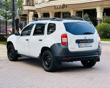 Белый Рено Дастер, объемом двигателя 1.5 л и пробегом 255 тыс. км за 9800 $, фото 12 на Automoto.ua