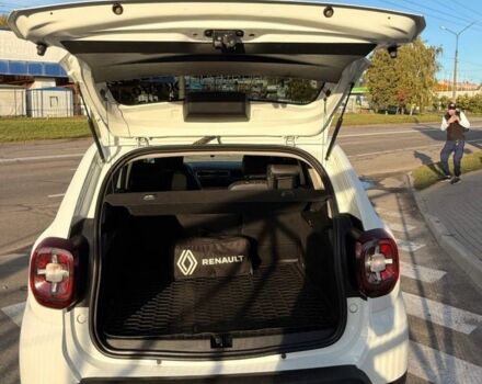 Белый Рено Дастер, объемом двигателя 1.5 л и пробегом 175 тыс. км за 14000 $, фото 4 на Automoto.ua