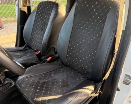 Белый Рено Дастер, объемом двигателя 1.5 л и пробегом 175 тыс. км за 14000 $, фото 12 на Automoto.ua