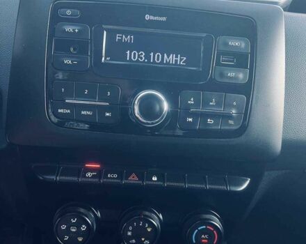 Белый Рено Дастер, объемом двигателя 1.6 л и пробегом 125 тыс. км за 11000 $, фото 6 на Automoto.ua