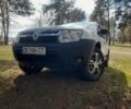 Белый Рено Дастер, объемом двигателя 1.6 л и пробегом 180 тыс. км за 7800 $, фото 1 на Automoto.ua