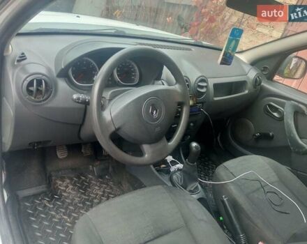 Белый Рено Дастер, объемом двигателя 1.6 л и пробегом 170 тыс. км за 7800 $, фото 6 на Automoto.ua