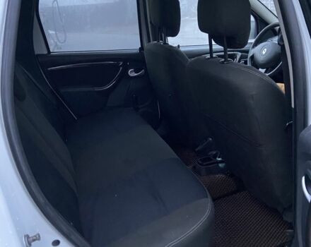 Белый Рено Дастер, объемом двигателя 1.6 л и пробегом 299 тыс. км за 7500 $, фото 4 на Automoto.ua