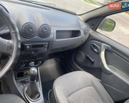 Белый Рено Дастер, объемом двигателя 1.6 л и пробегом 331 тыс. км за 6200 $, фото 11 на Automoto.ua