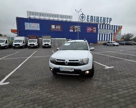 Белый Рено Дастер, объемом двигателя 1.46 л и пробегом 250 тыс. км за 7500 $, фото 1 на Automoto.ua
