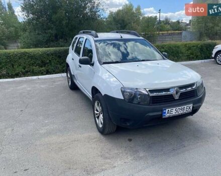 Белый Рено Дастер, объемом двигателя 1.6 л и пробегом 331 тыс. км за 6200 $, фото 3 на Automoto.ua