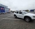 Белый Рено Дастер, объемом двигателя 1.46 л и пробегом 250 тыс. км за 7500 $, фото 2 на Automoto.ua