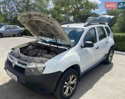 Белый Рено Дастер, объемом двигателя 1.6 л и пробегом 331 тыс. км за 6200 $, фото 13 на Automoto.ua