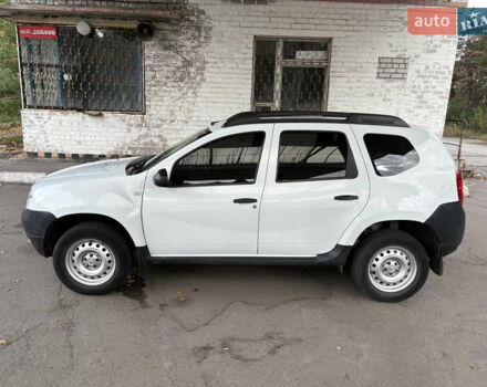 Белый Рено Дастер, объемом двигателя 1.6 л и пробегом 72 тыс. км за 7850 $, фото 6 на Automoto.ua