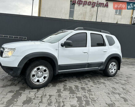 Белый Рено Дастер, объемом двигателя 1.6 л и пробегом 115 тыс. км за 8600 $, фото 8 на Automoto.ua