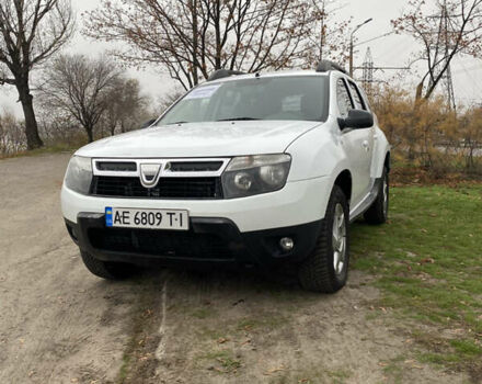 Белый Рено Дастер, объемом двигателя 1.6 л и пробегом 223 тыс. км за 6899 $, фото 1 на Automoto.ua