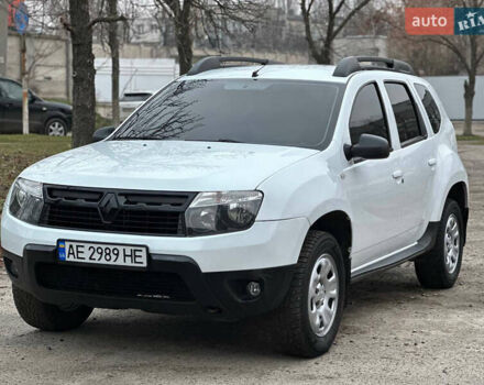 Белый Рено Дастер, объемом двигателя 1.6 л и пробегом 138 тыс. км за 8499 $, фото 2 на Automoto.ua