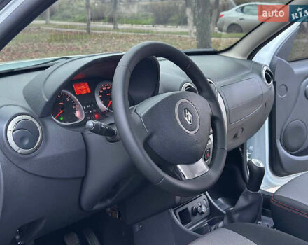 Белый Рено Дастер, объемом двигателя 1.6 л и пробегом 138 тыс. км за 8499 $, фото 11 на Automoto.ua
