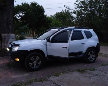 Рено Дастер 2013 в Славянске на Automoto.ua Белый Рено Дастер, объемом двигателя 1.6 л и пробегом 69 тыс. км за 9300 $, фото 2 на Automoto.ua