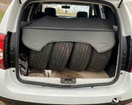 Белый Рено Дастер, объемом двигателя 1.6 л и пробегом 223 тыс. км за 6899 $, фото 14 на Automoto.ua