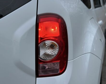 Белый Рено Дастер, объемом двигателя 1.6 л и пробегом 136 тыс. км за 8500 $, фото 20 на Automoto.ua