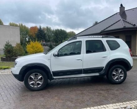 Белый Рено Дастер, объемом двигателя 1.5 л и пробегом 160 тыс. км за 8600 $, фото 3 на Automoto.ua