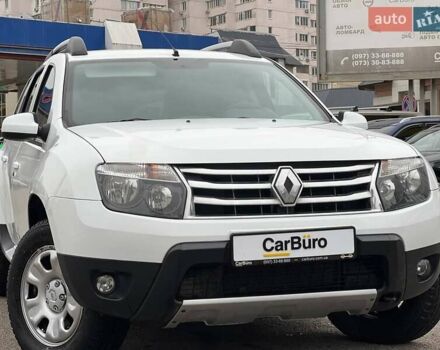 Белый Рено Дастер, объемом двигателя 2 л и пробегом 93 тыс. км за 9600 $, фото 3 на Automoto.ua