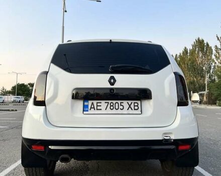 Белый Рено Дастер, объемом двигателя 1.6 л и пробегом 142 тыс. км за 11000 $, фото 5 на Automoto.ua